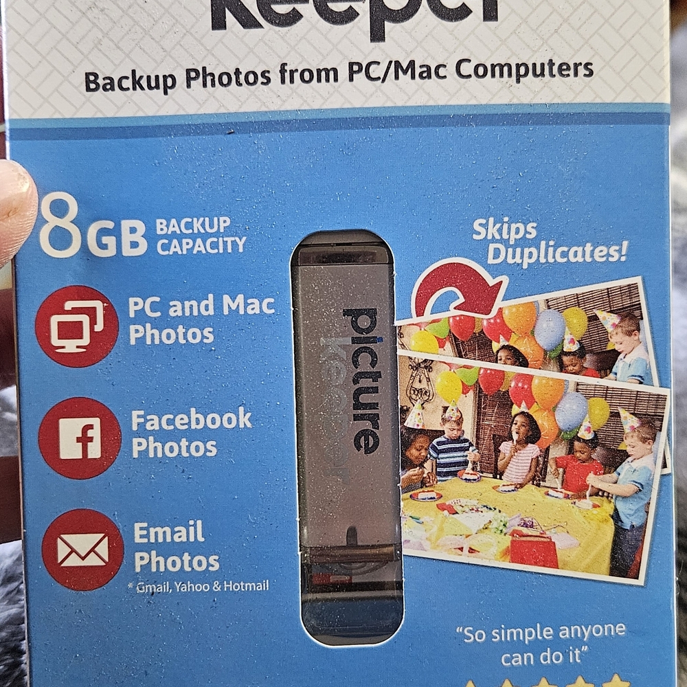 8GB USB Backup Drive - Gray